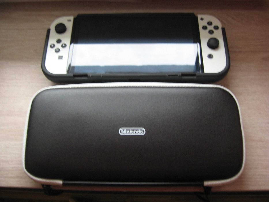 Konsola Nintendo Switch oled duży zestaw 128GB