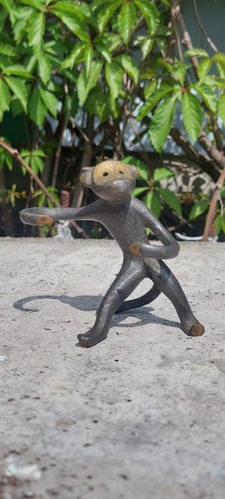 Продам статуетку