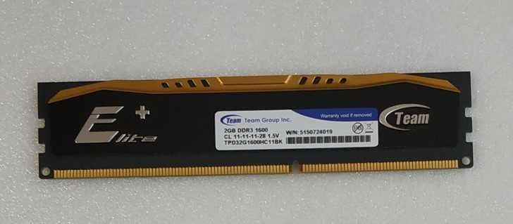 Модуль памяти DDR3 2GB/1600 Team Elite Plus Black (TP032G1600HC11BK)