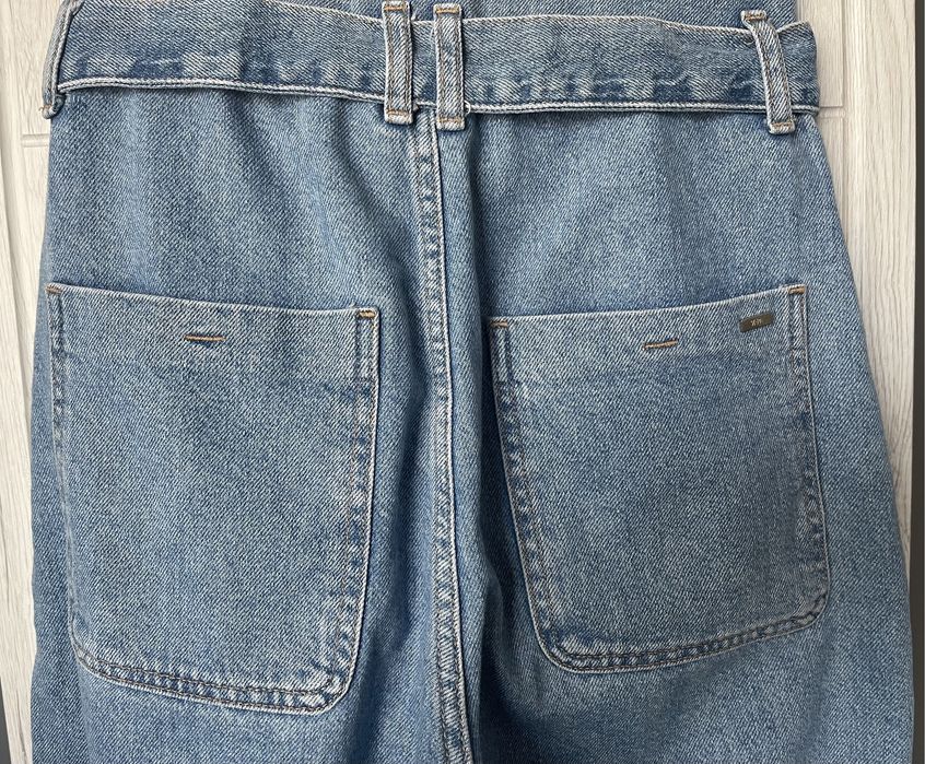 Джинсы Zara