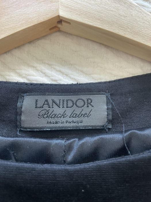 Vestido Lanidor Preto Cintado e Elegante