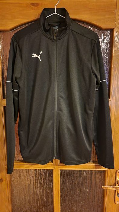 Mam do sprzedania struj sportowy Puma.