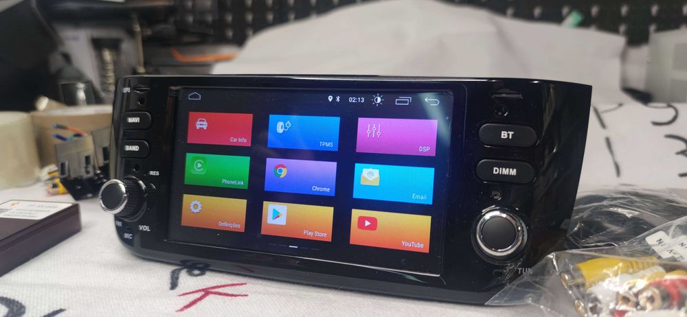 Radio 2 DIN Android 13 Fiat Punto EVO Grande Punto – GPS WIFI CarPlay