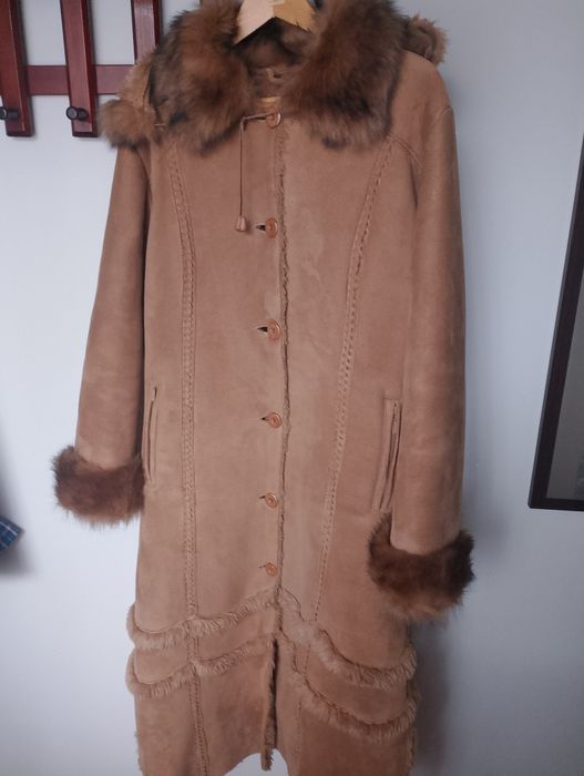 Kożuch damski camelowy