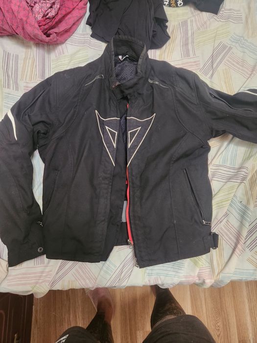 Casaco dainese tamanho 52