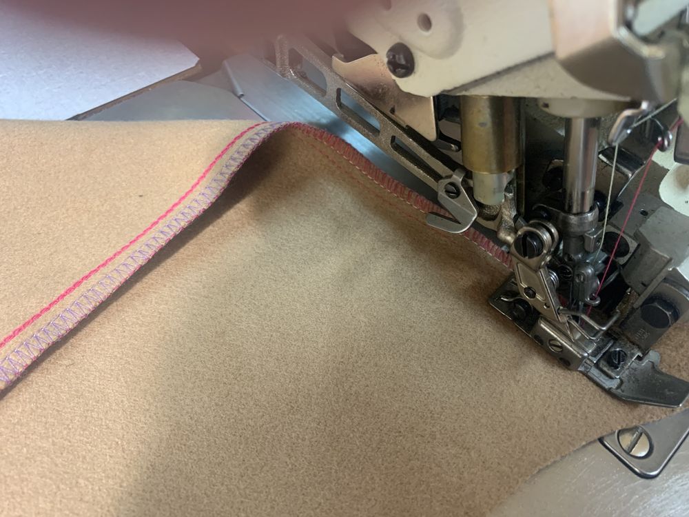 Overlock Juki MO 3616 - 5 nitkowy serwo 230 V