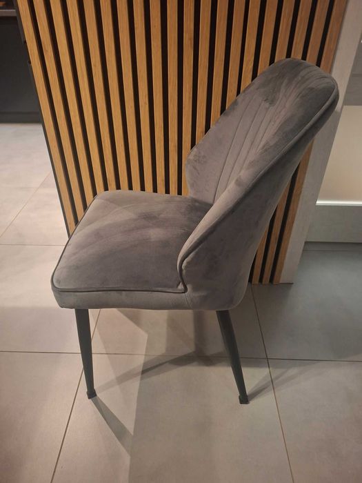 Komplet stylowych 6 krzeseł