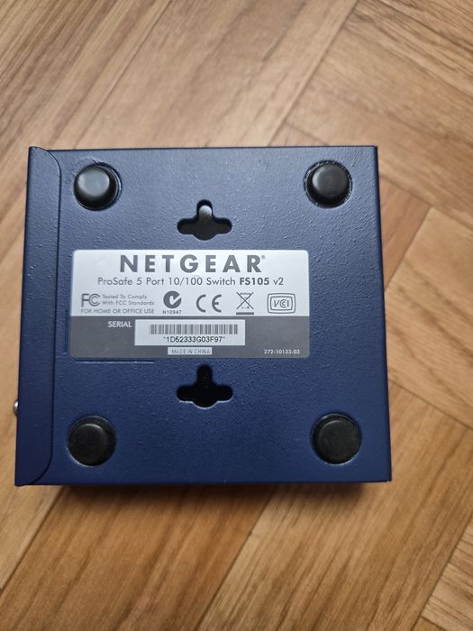 Свіч комутатор netgear 100mbit