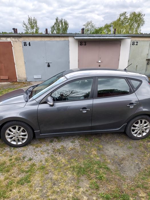 Hyundai i30 niski przebieg, bogata wersja.