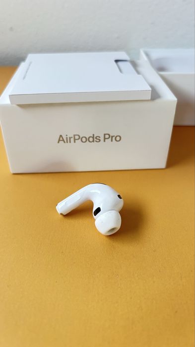 Air pods pro 4 LADO DIREITO
