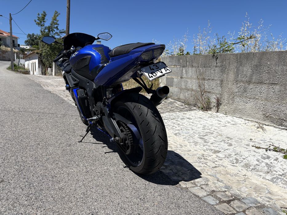 Yamaha R6 2003.