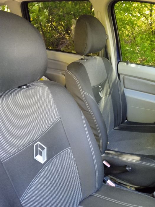 Dacia Logan 2010 року