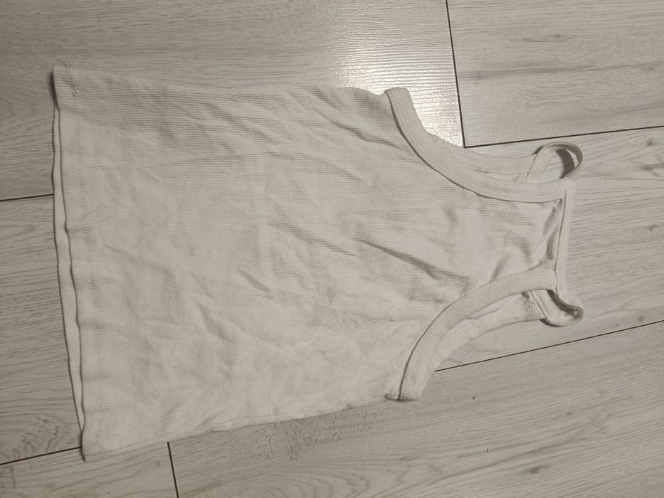 Biały t-shirt bokserka Sinsay rozm S do odświeżenia