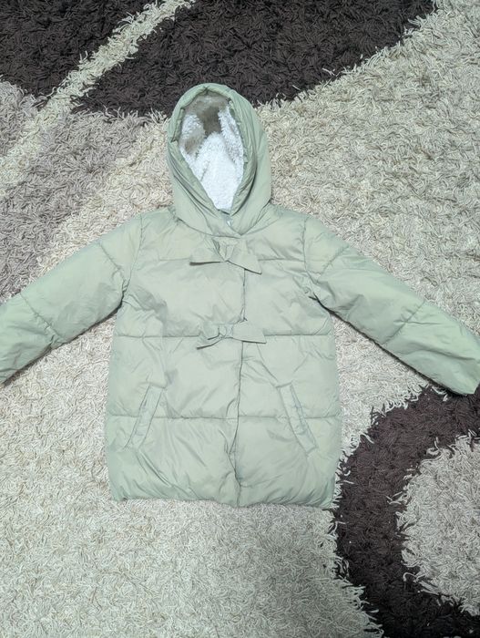 Осіння куртка Reserved для дівчинки
