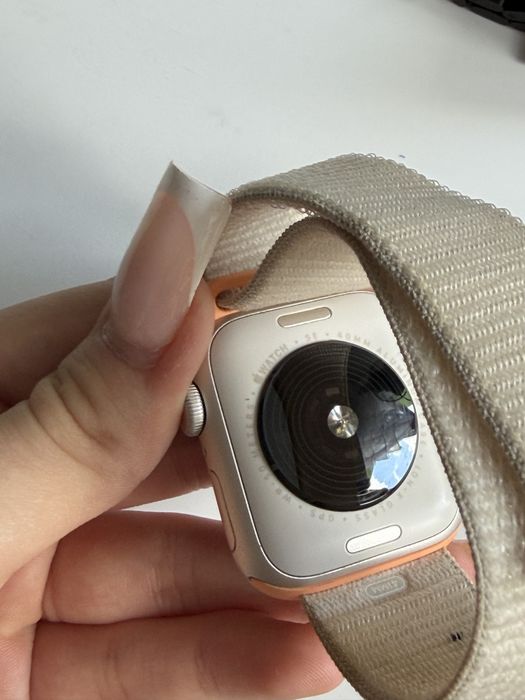 Apple Watch SE (GPS) (2 generacja) 40 mm