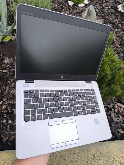Ноутбук HP 16/512 швиденький