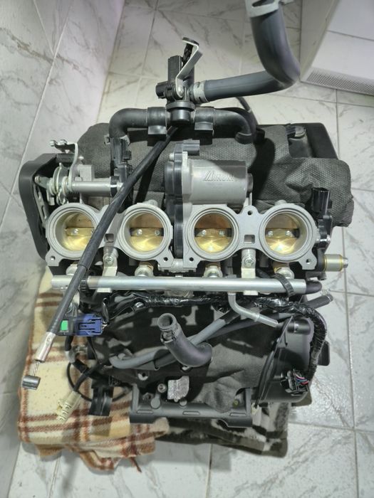 Motor yamaha yzf r6