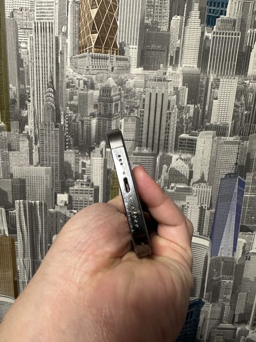 Телефон Iphone 13 pro 128 gb Neverlok