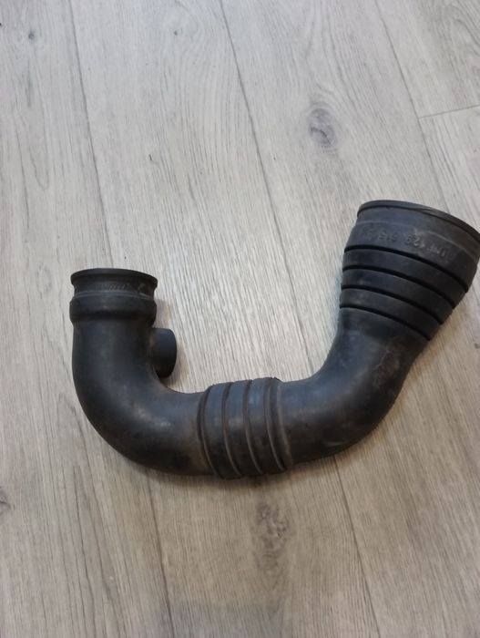 Воздушный патрубок b5 1.9 tdi