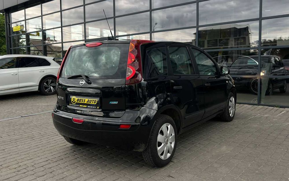 Nissan Note 2011