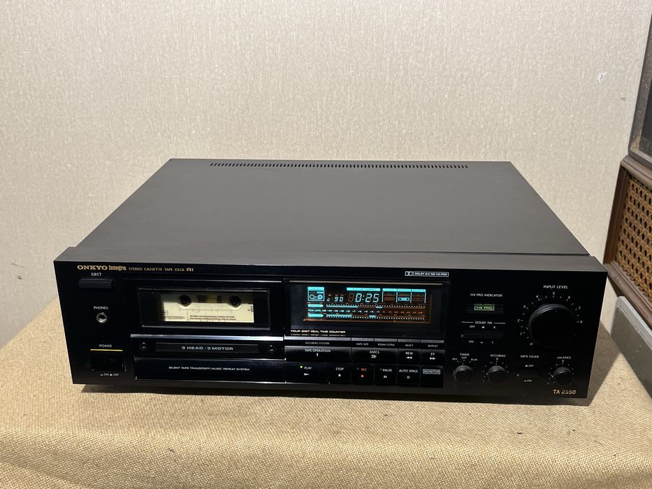 Высококачественная кассетная дека ONKYO TA-2550 (3 HEAD/3MOTOR)