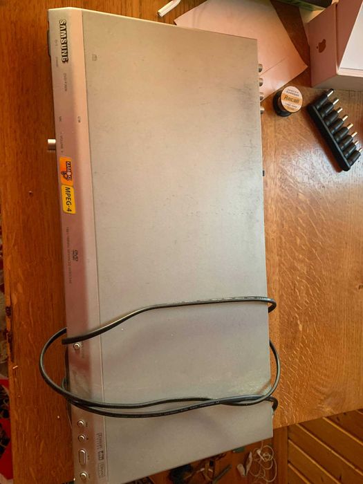 Продається лазерний відеопрогравач SAMSUNG DVD-P360K