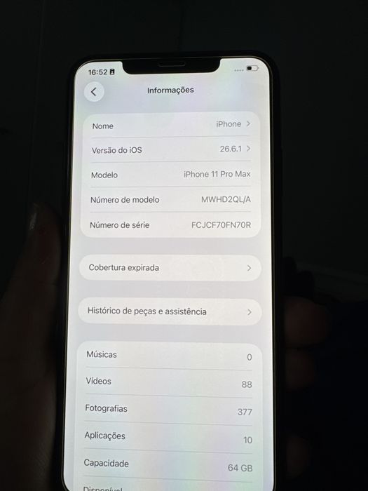 iPhone 11 Pro Max cinzento