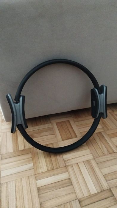 Anel de Pilates Pega Ergonómica Preto