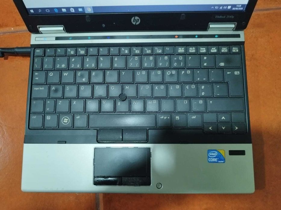 Portatil HP Elitebook 2540P, usado