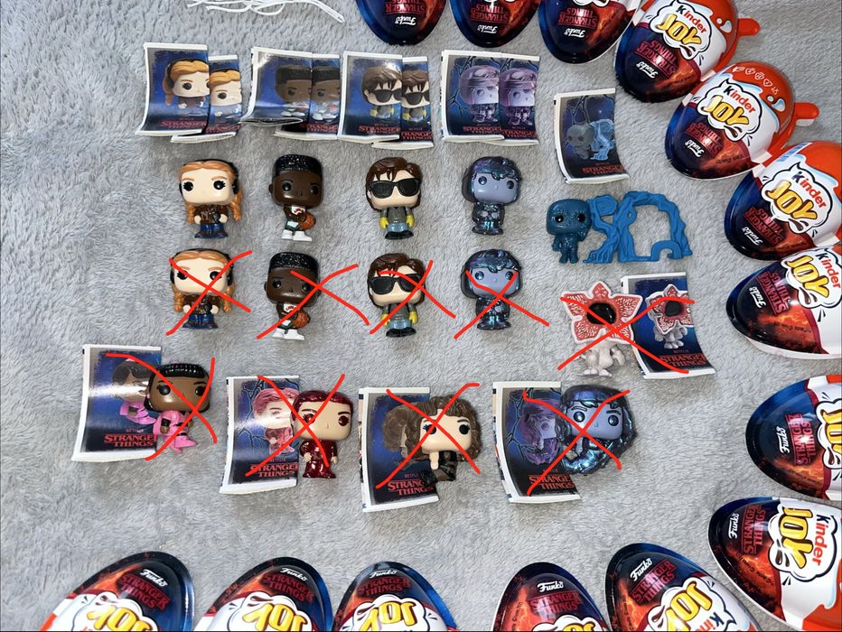 kinder joy stranger things фігурки, дивні дива