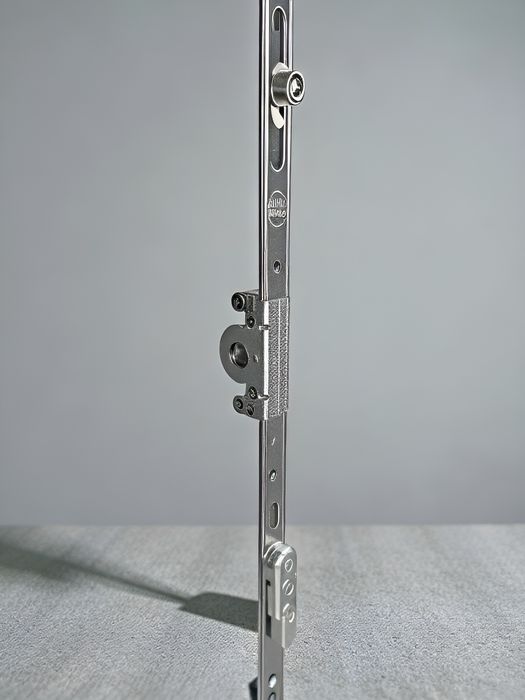 Віконна фурнітура Maco, Vorne, Roto, Siegenia