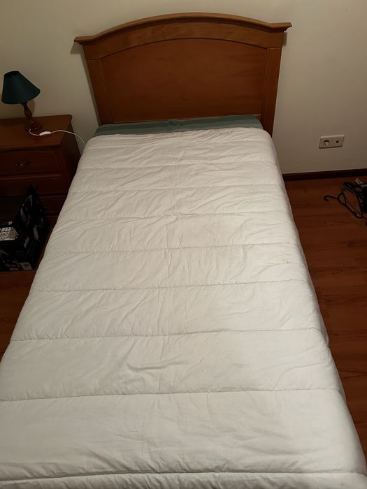 Cama de solteiro + colchão