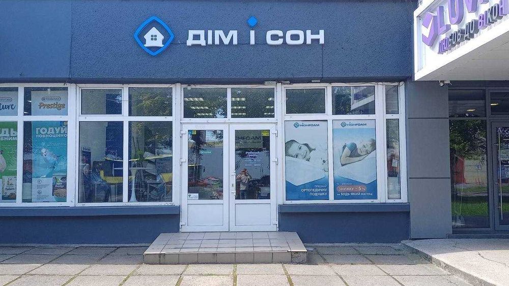 Оренда фасаду 90 м2 на вул. В. Великого