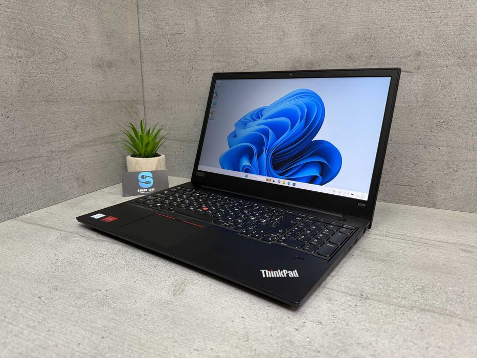 I7-8565u/Стильний ноутбук Lenovo E590/8gb ddr4/Radeon/15.6"