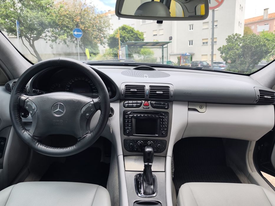 Mercedes -benz C220 avaguard caixa automática