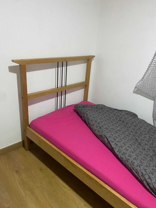 Cama solteiro com estrado e colchão