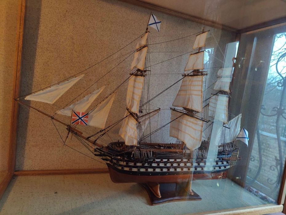 Парусник 12 Апостолов.