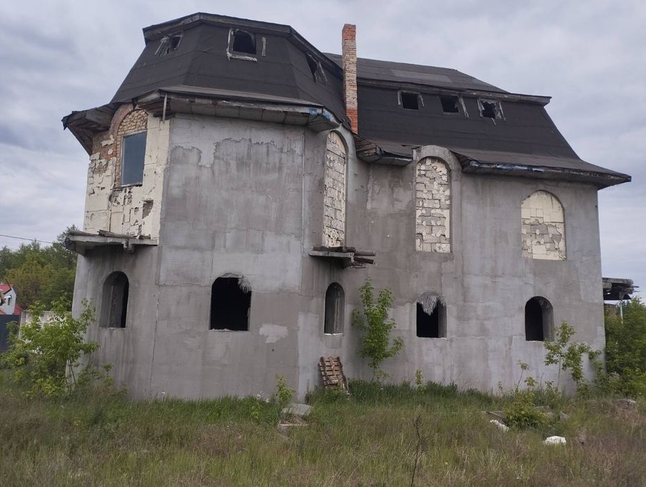 Продам будинок місто Київ на березі озера