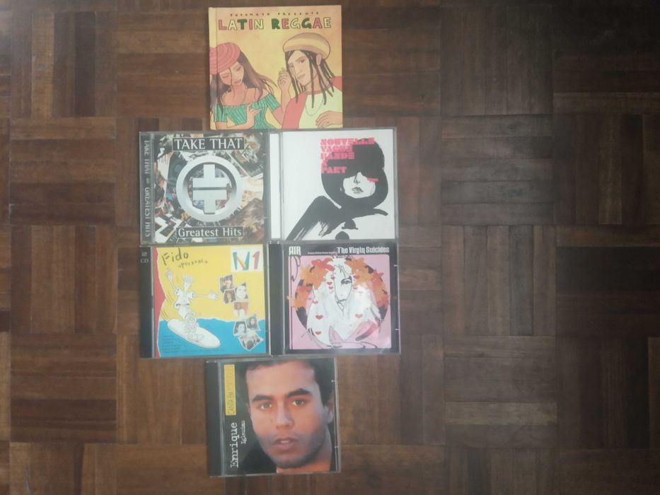 Cds musica estrangeira. Bom estado e como novos.Leve 3 pague 2