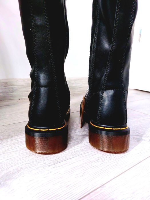Martens. Kobiece. Rozmiar 37. Nowe nie używane.
