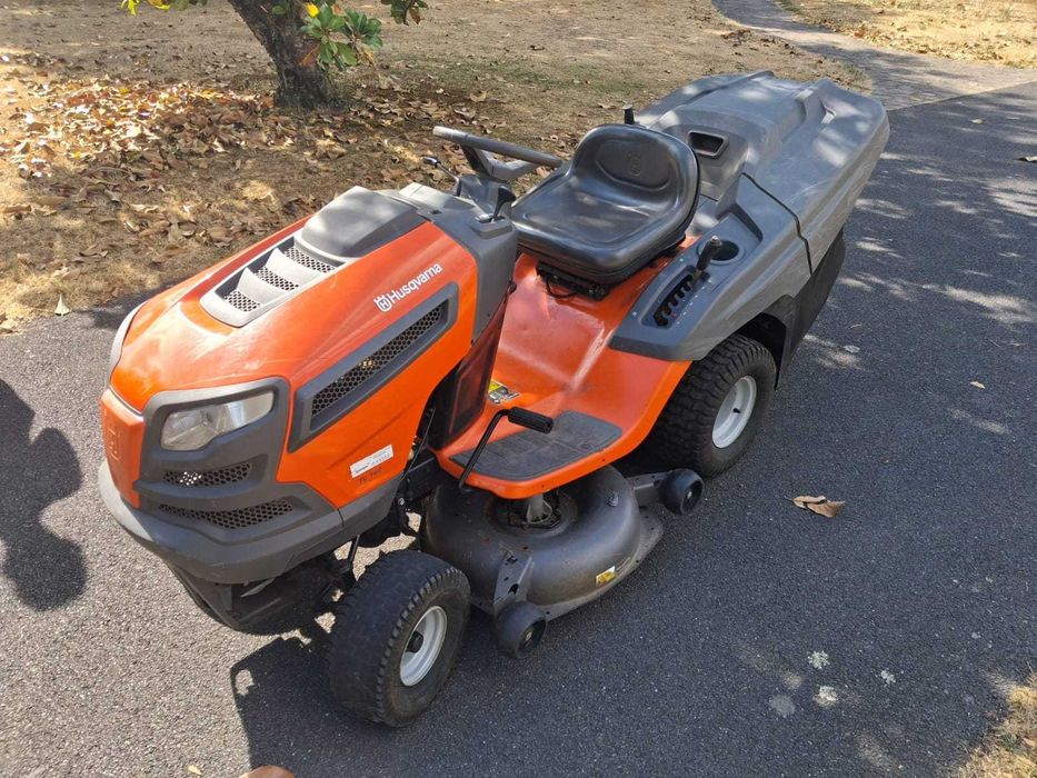 Traktorek kosiarka Husqvarna TC142 T 22 KM