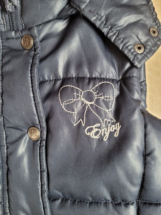 Bezrękawnik kamizelka granatowa z kapturem 116