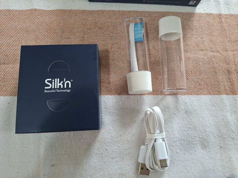 Szczoteczka soniczna Silk'n SonicYou ciemnoniebieska