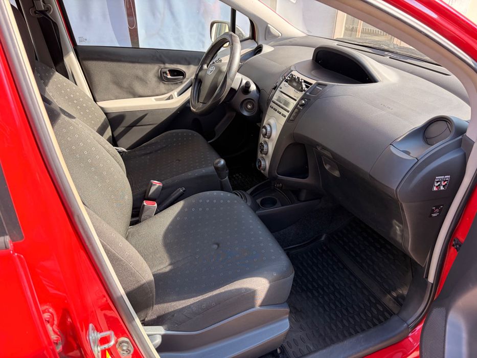 Toyota Yaris 1.3 Gasolina