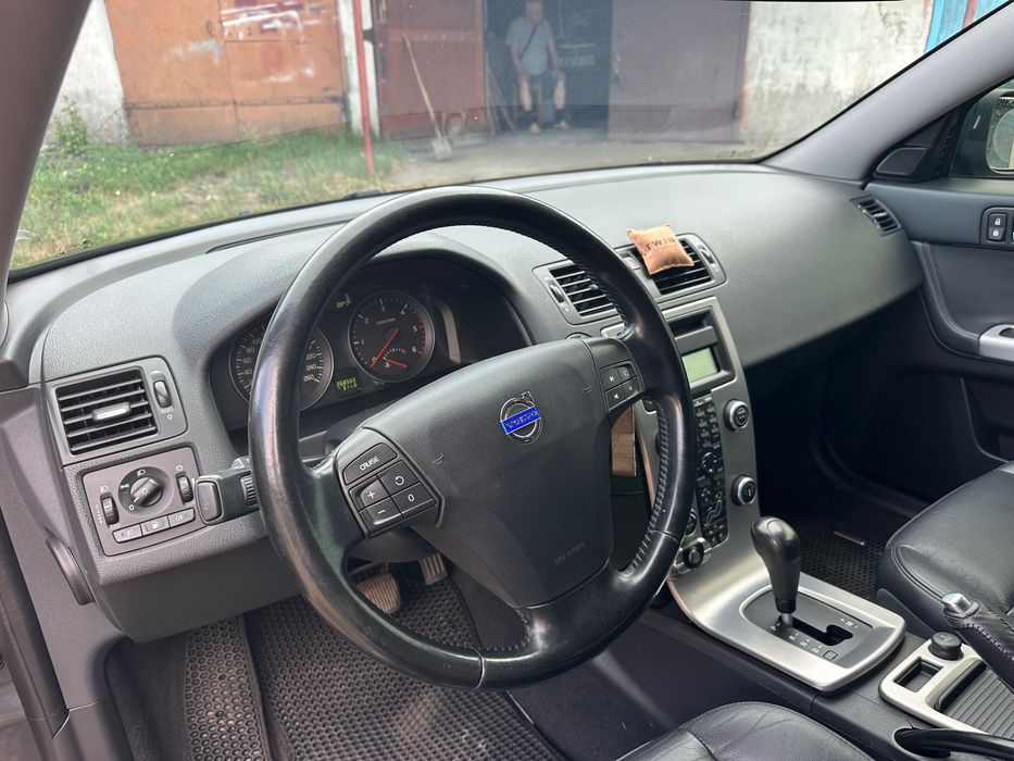 Вольво V50 2.0 дизель. автомат
