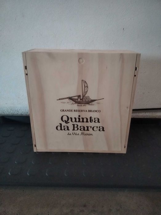 Caixas de vinho em madeira (vazias)