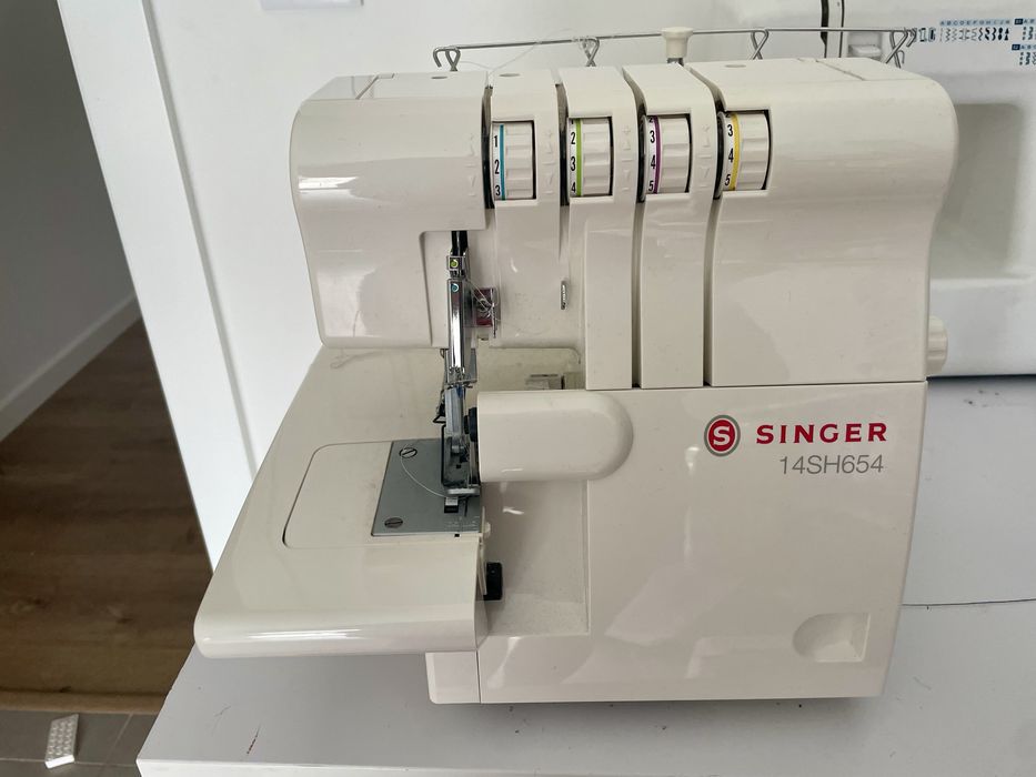 Maquina de custura singer