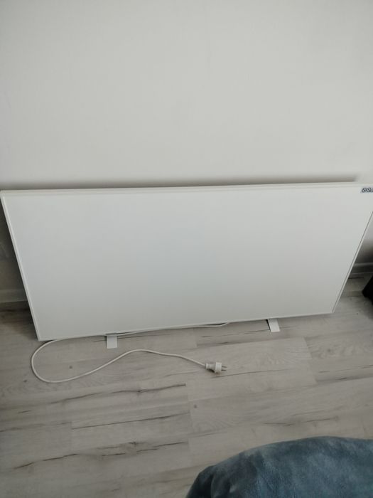 Grzejnik na podczerwień Cronos 700 W