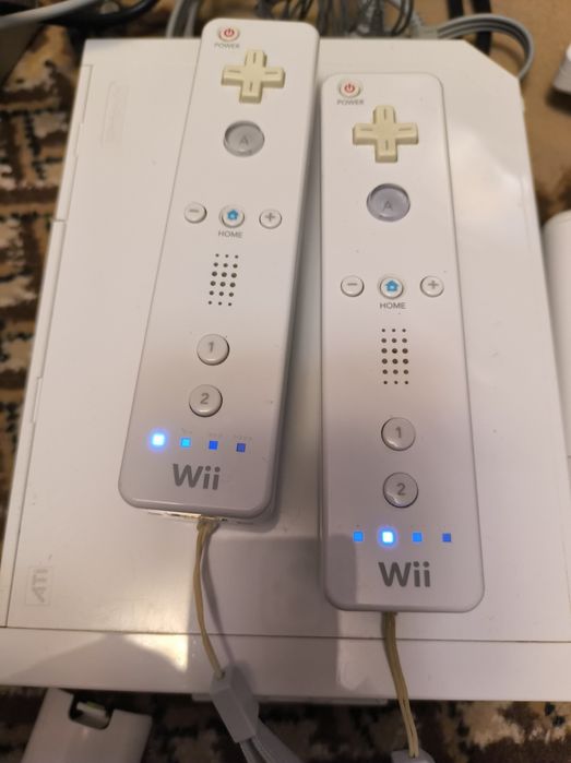 Nintendo Wii аксесуари джойстик нунчак