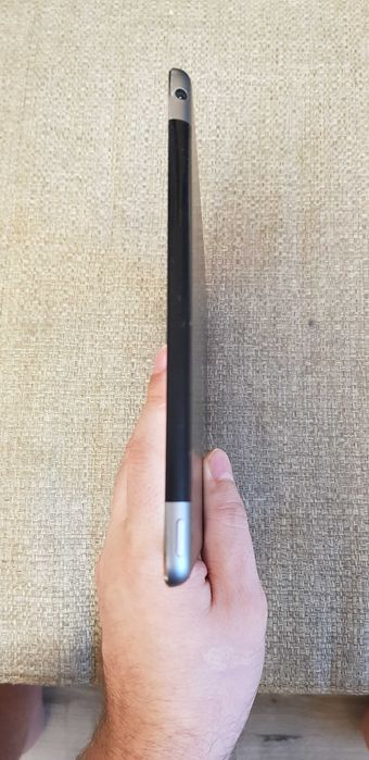 Планшет Ipad air 1